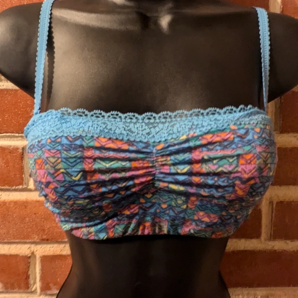 Aerie Strapless Convertible Bra. 34B. Geometric Pattern. - Picture 1 of 16